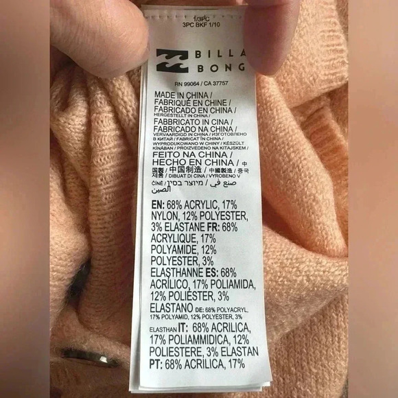 NWT Billabong Short N Sweet Cropped Cardigan Sweater Size Medium - Picture 13 of 14